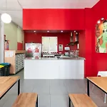 Red Nest * Valencia