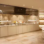 إس إتش فالينسيا بالاس 5*