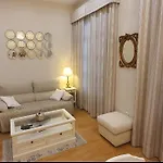 Cozy Luxury Apartments*****. The Center Apartment