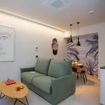 Neobeds - Stylish Modern 1br Near Old Town & Steps From Turia Park Lejlighed