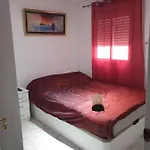 Rum i privatbostad Nice And Quite Valencia