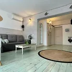 New Cozy Apartment, Wifi