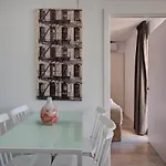 La Reina Apartment *