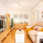Precioso Piso Moderno: Terraza, A/c, Netflix, Wifi *