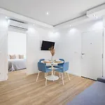 Florit Flats - The Port Avenue *