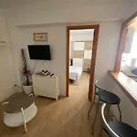 Arts And Sciens Museum/beach *