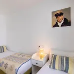 Grand - 8 Min To Center By Metro Apartman *