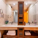 Grand - 8 Min To Center By Metro Apartman *