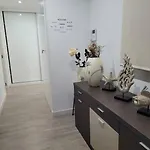Lägenhet Precioso Reformado Con Terraza, 4 Habs *