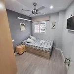 Precioso Reformado Con Terraza, 4 Habs * Valencia