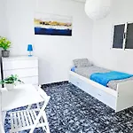 Cosy Apartment With Balcony Between Beach & Center 6P Apartment Valencia