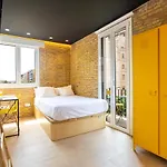 Habitación en casa particular Private *