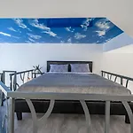 Exquisite With An Original Design * Valencia