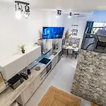 Apartment Exquisite With An Original Design Valencia