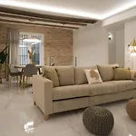 Apartamento Market - Ciutat Vella, Exclusively For Families - Mid-term Valencia