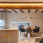 Market - Ciutat Vella, Exclusively For Families - Mid-term Apartamento *