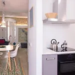 Heart Of Trendy Area Of Russafa With Lovely Terrace ! Au Coeur De Ruzafa Avec Belle Terrasse !