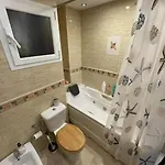 Habitacion En Playa Malvarrosa * 瓦伦西亚