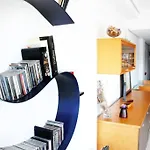 아파트 Artes Y Ciencias + Garaje + Netflix