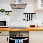 Big At With Terrace Apartman