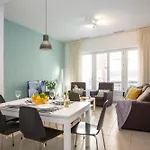 Apartment Singularstays Mar44 *