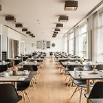 瓦伦西亚媒介酒店 酒店 4*