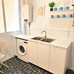 Cosy Apartment With Balcony Between Beach & Center 6P *