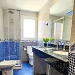 Cosy Apartment With Balcony Between Beach & Center 6P *