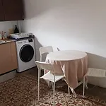Muy Céntrico En Junto A Ruzafa *