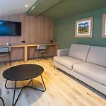 Dwo Hotel 4*