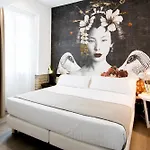Myr Plaza Mercado & Отель 4*