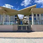 公寓 Stylish With Terrace On The Beachfrom *