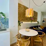 Apartment Chic Avec Terrasse, Lumineux Et Calme 2 *