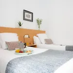 Singularstays Mar44