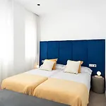 Blanq Marina Apartahotel 4*