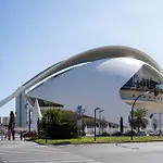 Junto Al Oceanografic *