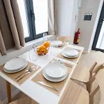 Florit Flats - The Trafalgar Iv