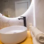 Florit Flats - The Trafalgar Iv Apartman