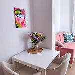 Aiora Apartament *