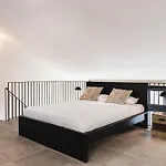 By Olala Homes Apartment *