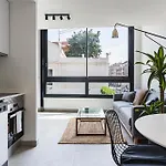 By Olala Homes Apartment *