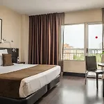 瓦伦西亚媒介酒店 4*