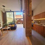 Tradicional Casa Con Patio Ruzafa Апартаменты *