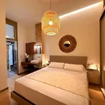 Tradicional Casa Con Patio Ruzafa Апартаменты *
