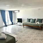 招待所 Barraca 2*