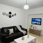 Beautiful Tulip Apartment