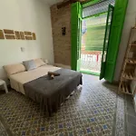 Pensjonat Kiwi Auto Check-in *