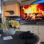 The Yacht Experience Hotel na wodzie *