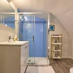 Maldonado Circles & Origami Apartment