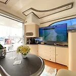 Hotel na wodzie The Yacht Experience